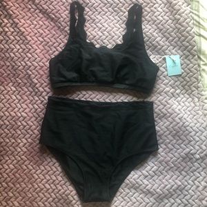 NWT Cupshe Scalloped Bikini Set